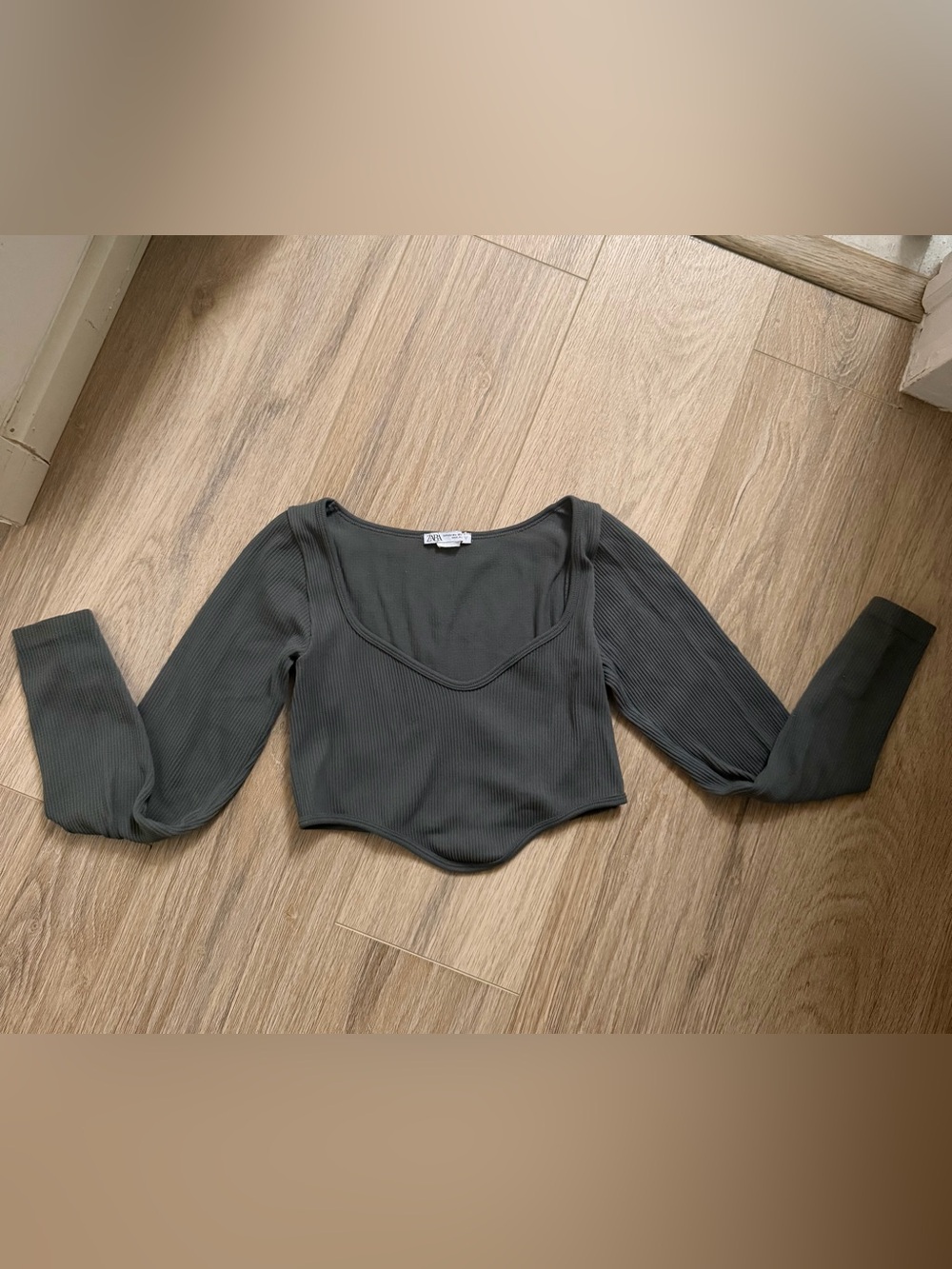 Zara ribbed crop top with long sleeves